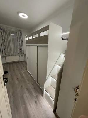 Postel na míru, realizace 6, pohled 1