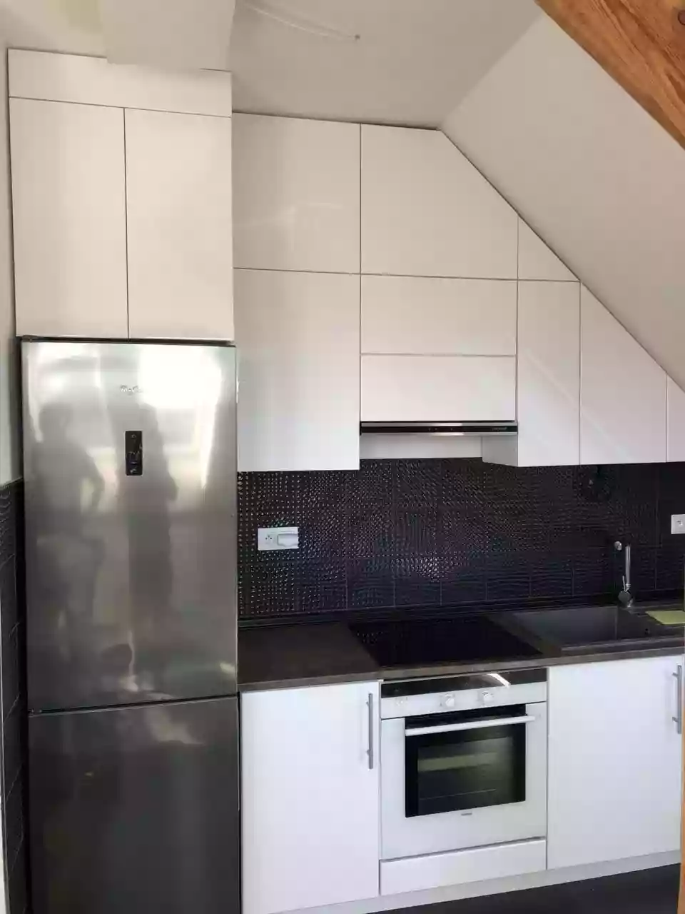 Kuchyně na míru, realizace 21, pohled 1