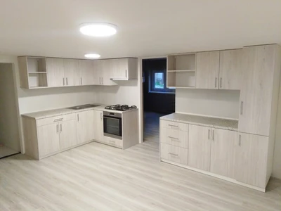 Kuchyně na míru, realizace 18, pohled 1