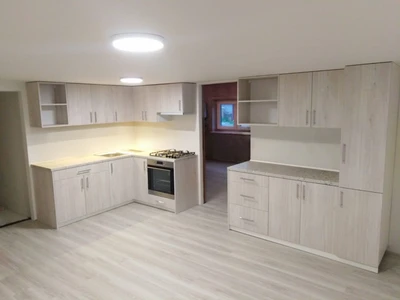 Kuchyně na míru, realizace 18, pohled 2