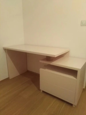 Stůl na míru, realizace 2, pohled 1
